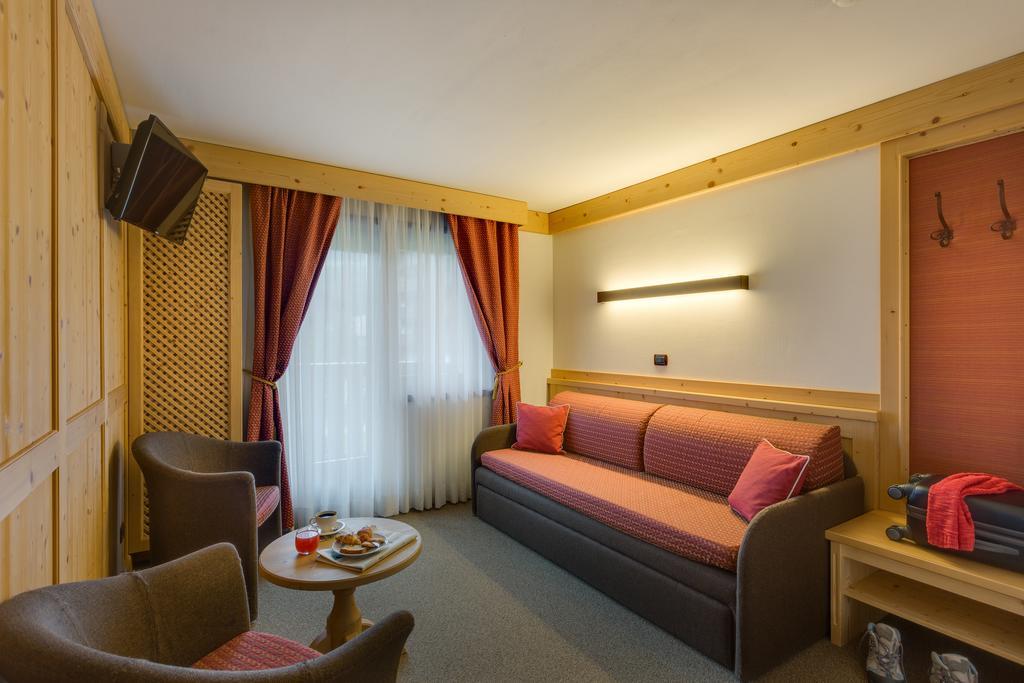 סלבה די ואל גרדנה Hotel Antares חדר תמונה